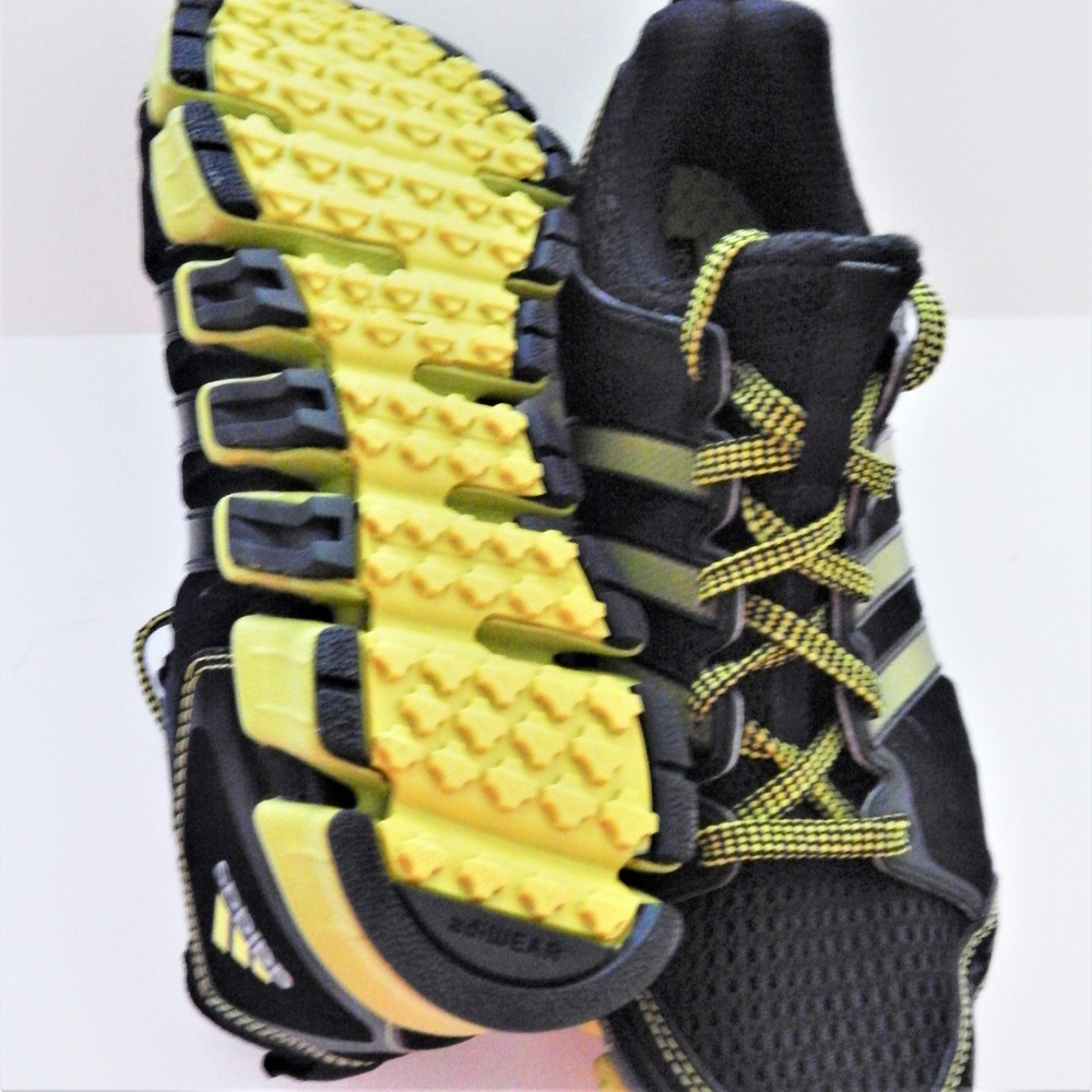 NWT Men Athletic shoes Adidas running Originals 7.5 CC Ride black Yellow G49538